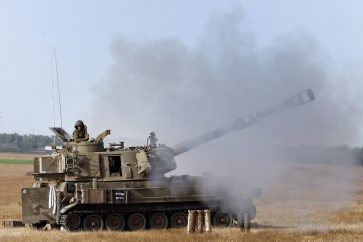 Pieza de artillería autopropulsada israelí.