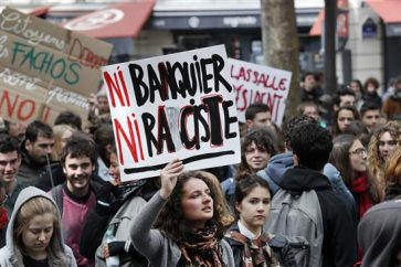 Estudiantes franceses muestran su rechazo a Macron y a Le Pen