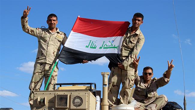 soldados-iraquies-bandera