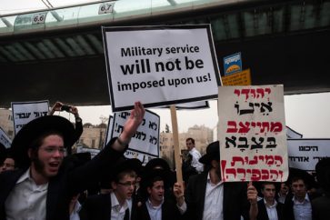 Judíos ortodoxos protestan contra el servicio militar