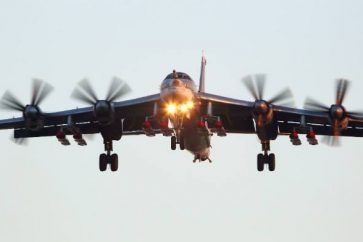 Bombardero TU-95MS