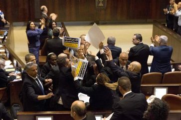 Protestas de diputados árabes contra el discurso de Pence en la Knesset