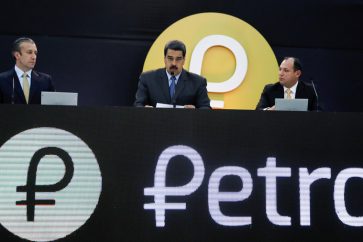 El presidente Nicolás Maduro presenta el petro, la nueva criptomoneda venezolana