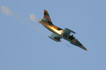 avion-sirio-atacando