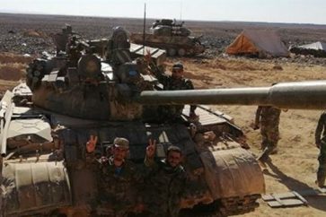 soldados-sirios-tanque