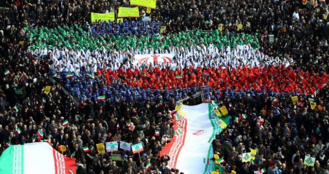 iranies-aniversario-revolucion2