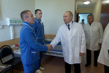 Putin visita a heridos de la operación especial rusa en un hospital