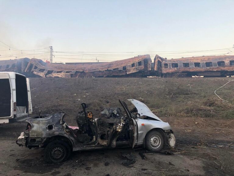tren-militar-ucraniano-destruido