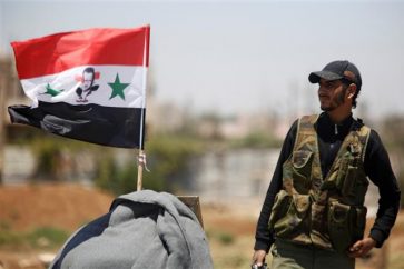 soldado-bandera-siria