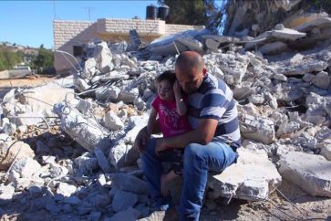 vivienda-palestina-demolida-padre-hija