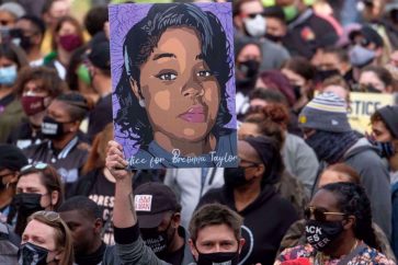 Marcha de protesta en Louisville tras el asesinato de Breonna Taylor