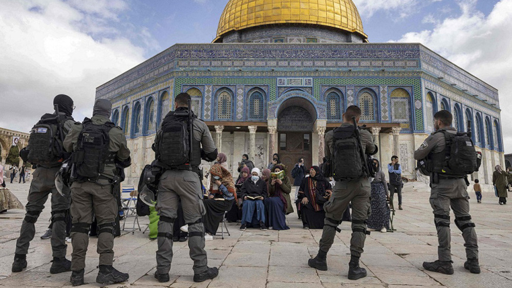 Soldados israelíes junto a la Mezquita de Al-Aqsa