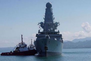 Destructor británico HMS Defender