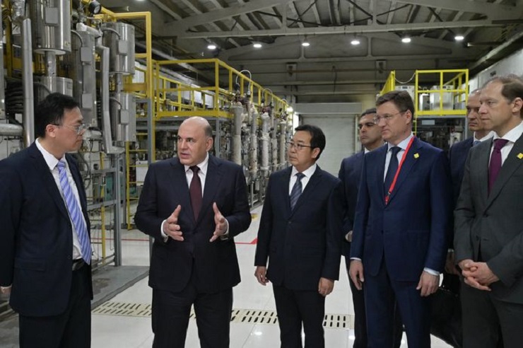 Delegación rusa de visita en China