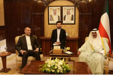 Amir-Abdollahian con el primer ministro de Kuwait, Ahmad Nawaf al Ahmad Al Sabah