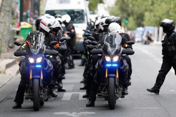 policias-franceses-motos