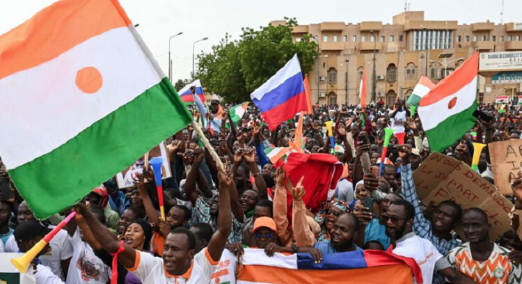 manifestacion-niger-presencia-francia
