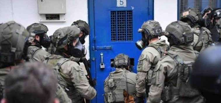  <a href="https://spanish.almanar.com.lb/824980">&#8220;Fuerzas israelíes&#8221; atacan a presos palestinos en la prisión de Ramon</a>