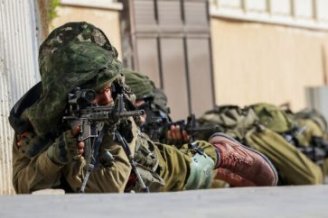 Soldado israelí en Sderot