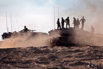 Soldados y tanques israelíes en el sur de los territorios ocupados