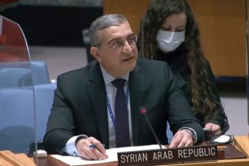E representante permanente de Siria ante las Naciones Unidas, el embajador Qusay Al-Dahhak