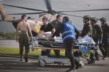 helicopteros-evacuan-solados-herido