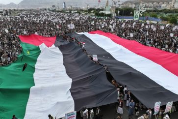 manifestacion-banderas-yemen-palestina