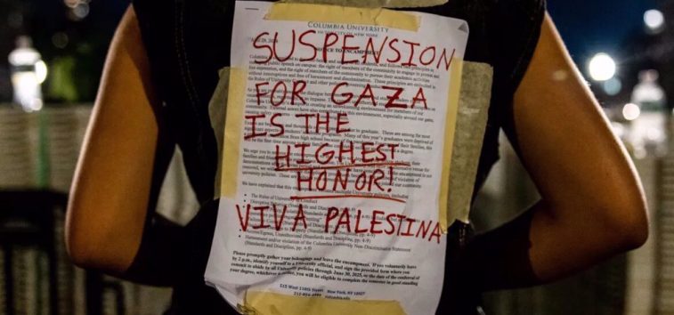  <a href="https://spanish.almanar.com.lb/965791">Columbia suspende a estudiantes después de que ignoraran advertencia para que desmantelen el campamento de protesta en favor de Gaza</a>