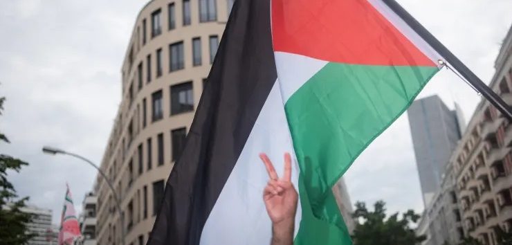  <a href="https://spanish.almanar.com.lb/983171">España, Irlanda y Noruega anuncian que reconocerán el 28 de mayo al Estado Palestino</a>