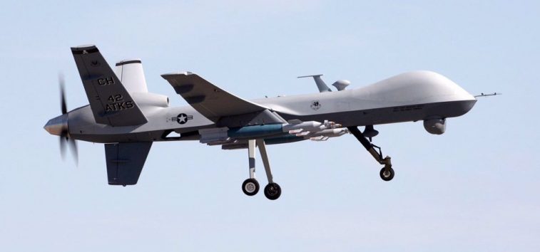  <a href="https://spanish.almanar.com.lb/982390">Las defensas aéreas yemeníes interceptan y derriban un dron estadounidense MQ-9 Reaper sobre la provincia de Baida</a>