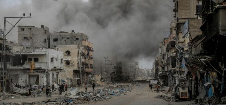  <a href="https://spanish.almanar.com.lb/970279">Mortíferos ataques israelíes en Rafah dejan 22 palestinos muertos, incluidos niños</a>