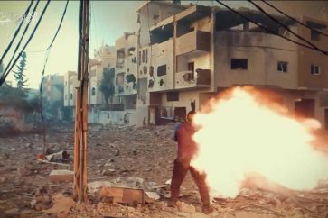 combatiente-palestino-dispara-lanzagranadas