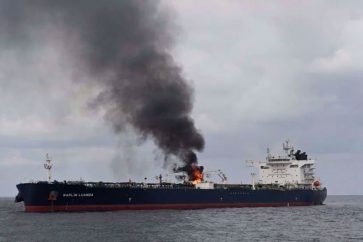 barco-incendiado-ataque-yemeni