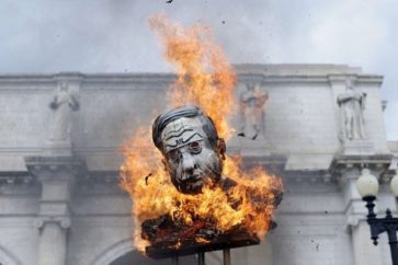figura-netanyahu-quemando-washington