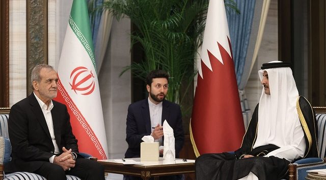  <a href="https://spanish.almanar.com.lb/1227052">Qatar expresa su solidaridad con Irán: “Teherán tiene el derecho de responder a la agresión”</a>