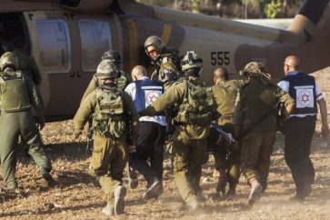 israelies-evacuan-herido-helicoptero