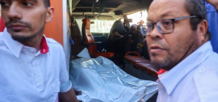  <a href="https://spanish.almanar.com.lb/1174571">“Israel” mata a 71 personas más en ataques en Gaza y reocupa el corredor de Netzarim</a>