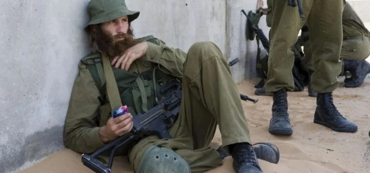  <a href="https://spanish.almanar.com.lb/1174648">Crisis en el ejército israelí: Disminuye la tasa de reclutamiento entre las fuerzas de reserva</a>