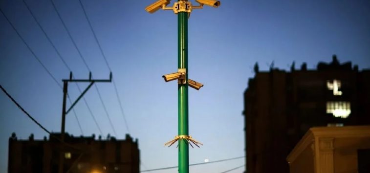  <a href="https://spanish.almanar.com.lb/1232519">Bloomberg: Irán piratea cámaras de vigilancia israelíes para recopilar información</a>