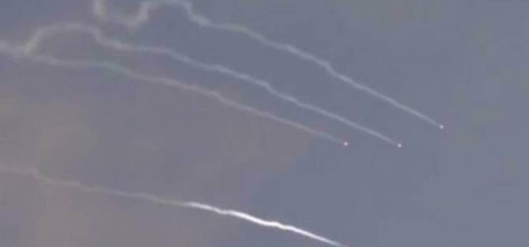  <a href="https://spanish.almanar.com.lb/1230781">Promesa Verdadera III: Un bombardeo masivo de misiles y drones arrasa los territorios ocupados</a>
