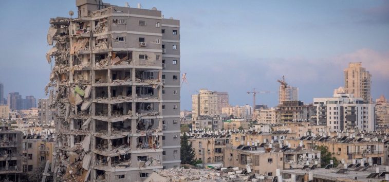 <a href="https://spanish.almanar.com.lb/1242672">“Ilusión de victoria”: Un periodista israelí expone la censura de Tel Aviv durante la guerra de 12 días</a>