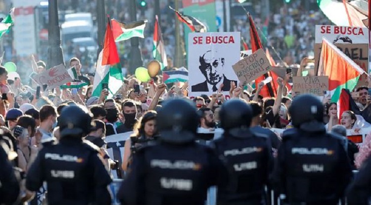 manifestantes-propalestinos-madrid-final-vuelta
