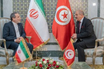 El ministro de Exteriores de Irán, Abbas Araghchi, y su homólogo tunecino, Mohammed Ali Nafti